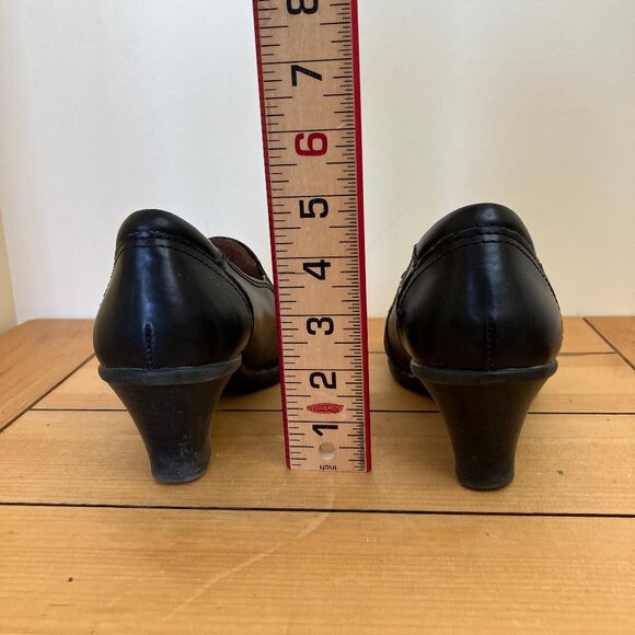 Earth Spirit Classics Black Leather Heels Slip On Loafer Dress Shoes US 7 - Picture 5 of 7